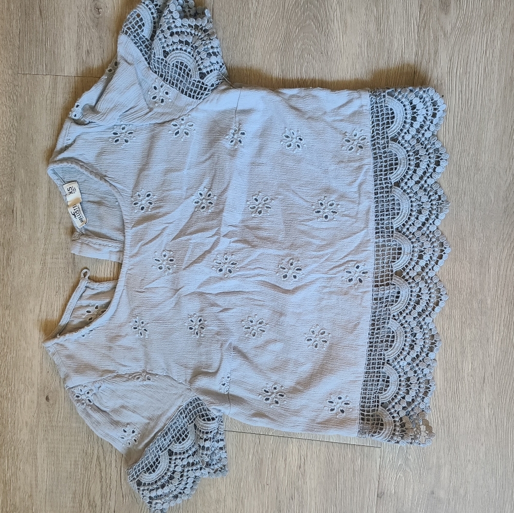 Hollister crop top